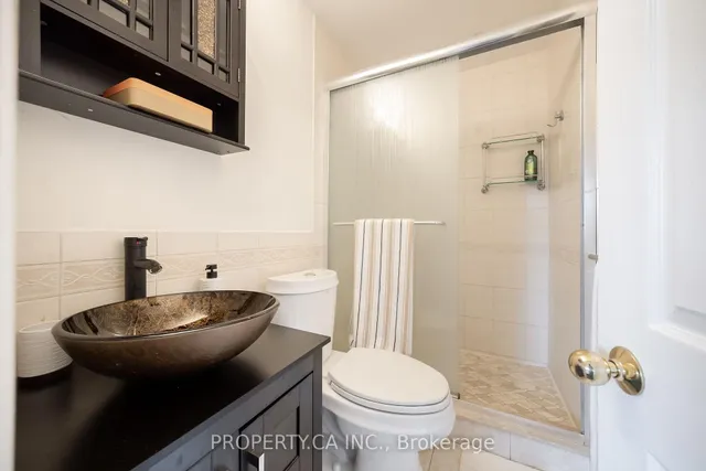 Additional property image - 5937 Bathurst St Unit 7