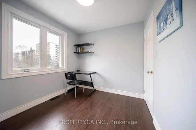 Additional property image - 5937 Bathurst St Unit 7