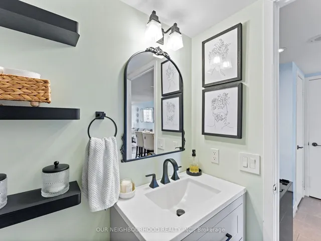 Additional property image - 15 Fort York Blvd Unit 1208