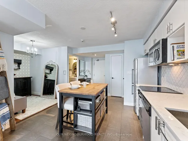 Additional property image - 15 Fort York Blvd Unit 1208