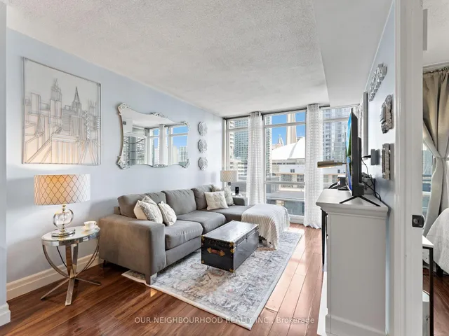Additional property image - 15 Fort York Blvd Unit 1208
