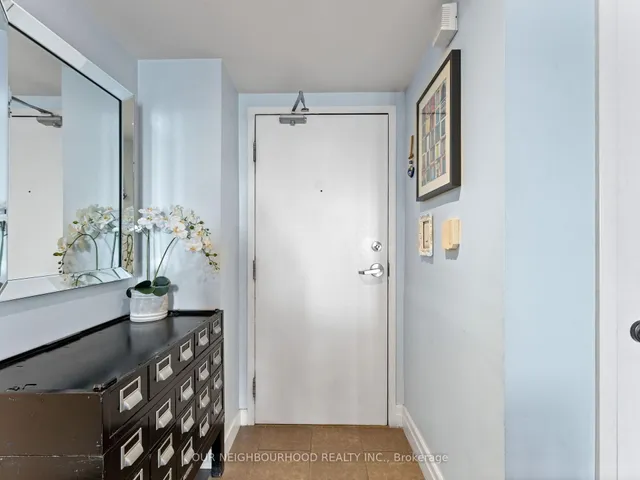 Additional property image - 15 Fort York Blvd Unit 1208