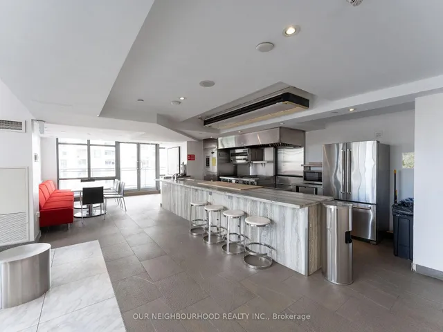 Additional property image - 15 Fort York Blvd Unit 1208