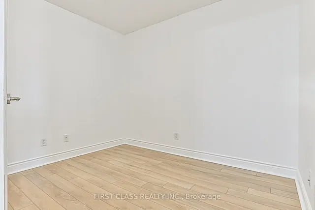 Additional property image - 15 Greenview Ave Unit 809