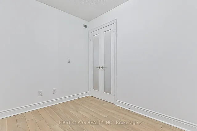 Additional property image - 15 Greenview Ave Unit 809