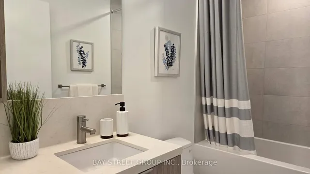 Additional property image - 2020 Bathurst St Unit 1909