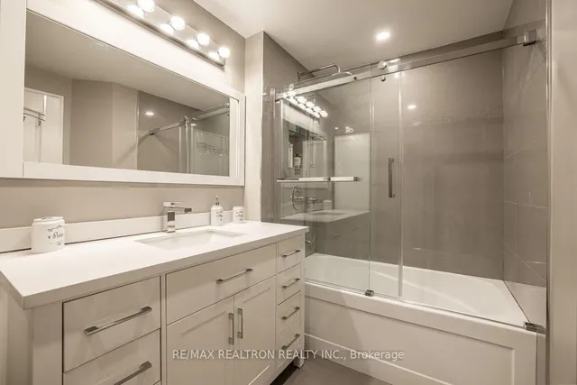 Additional property image - 9 Greenbriar Rd Unit 306