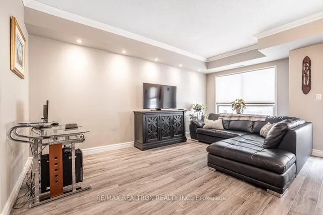 Additional property image - 9 Greenbriar Rd Unit 306