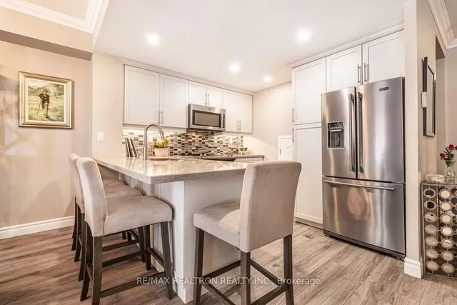 Additional property image - 9 Greenbriar Rd Unit 306