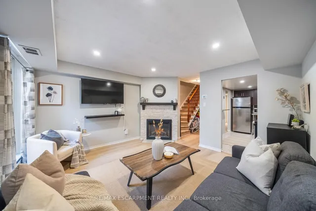 Additional property image - 36 Shank St Unit B