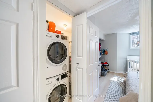 Additional property image - 36 Shank St Unit B