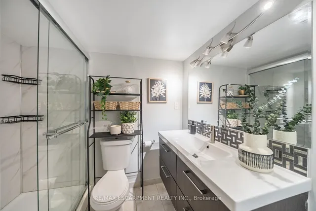 Additional property image - 36 Shank St Unit B