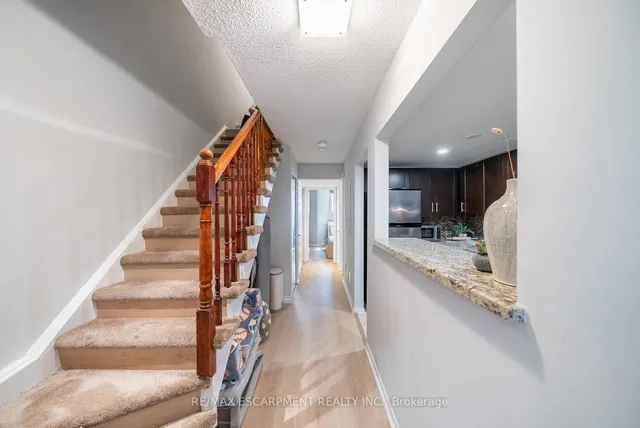 Additional property image - 36 Shank St Unit B