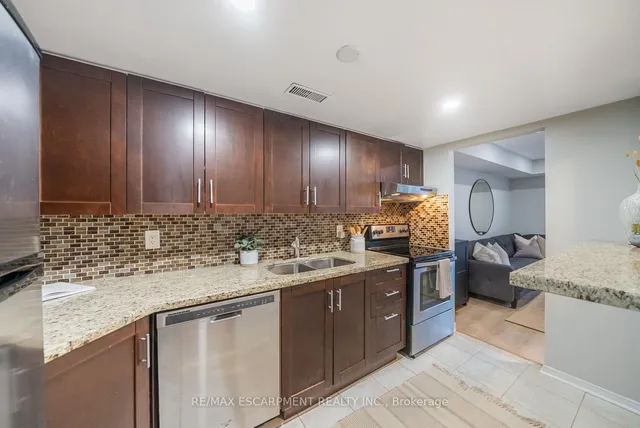 Additional property image - 36 Shank St Unit B