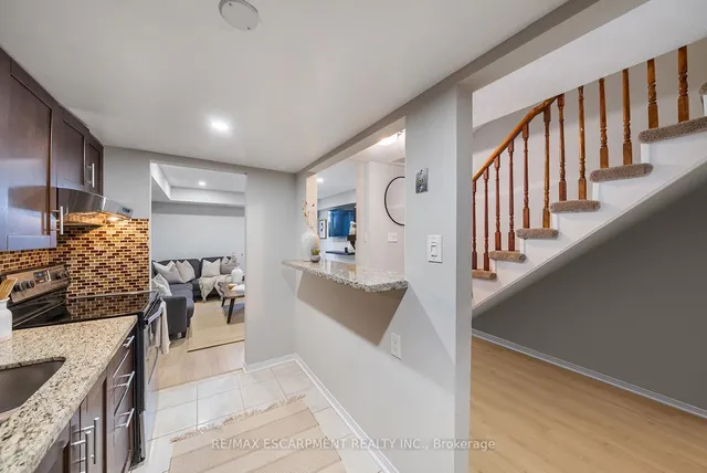 Additional property image - 36 Shank St Unit B