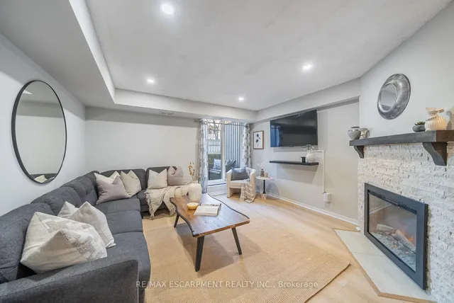 Additional property image - 36 Shank St Unit B