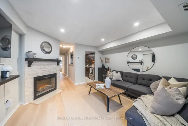 Additional property image - 36 Shank St Unit B