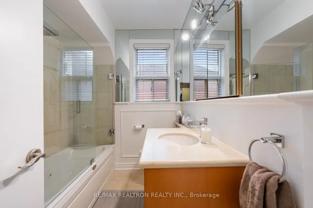 Additional property image - 23 Allingham Gdns