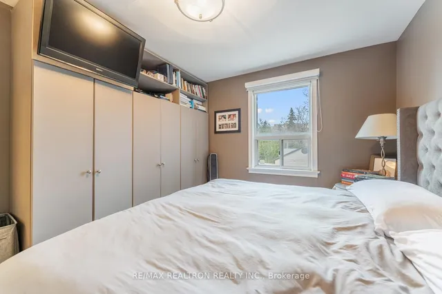 Additional property image - 23 Allingham Gdns