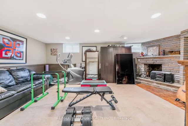 Additional property image - 23 Allingham Gdns