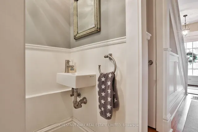 Additional property image - 680 Merton St