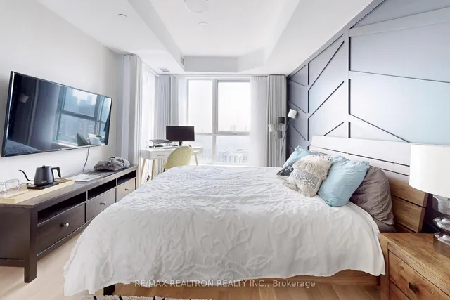 Additional property image - 585 Bloor St Unit 4121