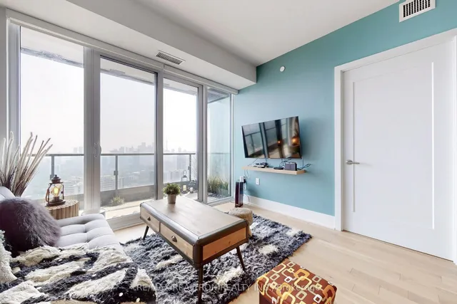 Additional property image - 585 Bloor St Unit 4121