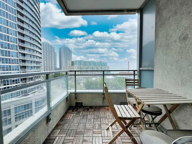 Additional property image - 228 Queens Quay Unit 1006