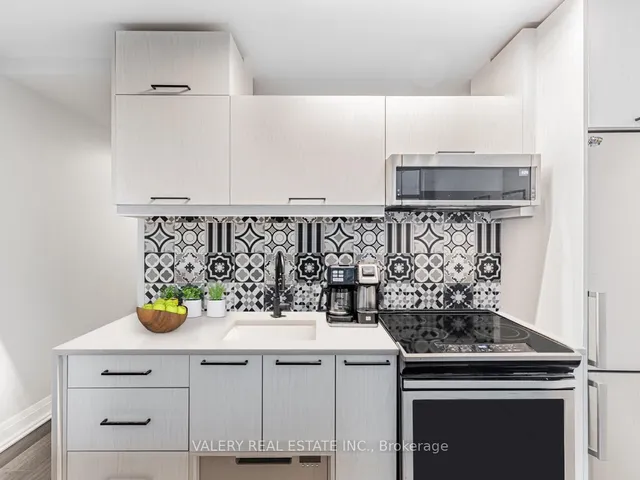 Additional property image - 36 Blue Jays Way Unit 622