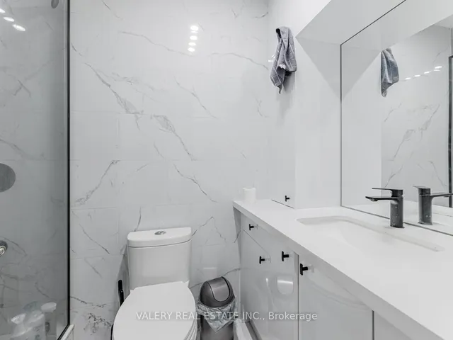 Additional property image - 36 Blue Jays Way Unit 622