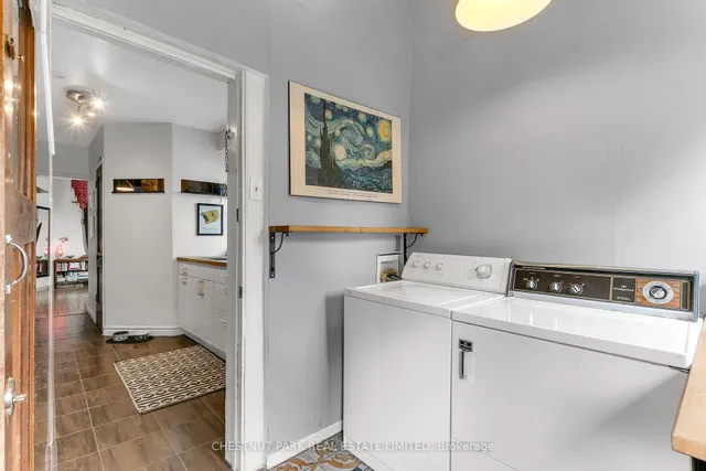 Additional property image - 131 Montrose Ave