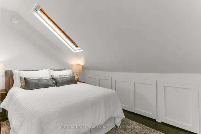 Additional property image - 131 Montrose Ave