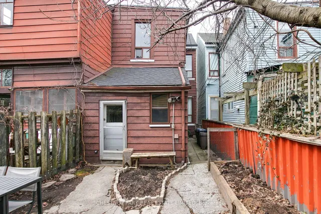 Additional property image - 131 Montrose Ave
