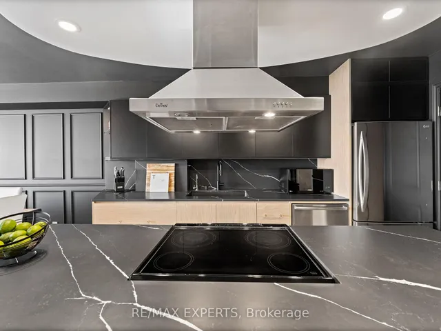 Additional property image - 550 Queens Quay Unit 412