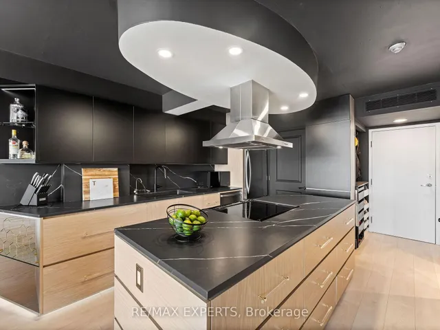 Additional property image - 550 Queens Quay Unit 412