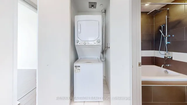 Additional property image - 197 Yonge St Unit 5905