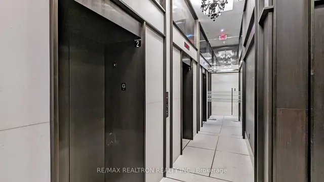Additional property image - 197 Yonge St Unit 5905