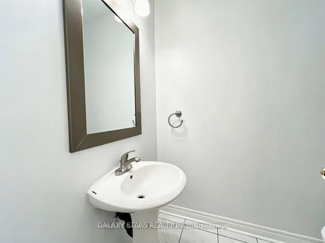 Additional property image - 8 E Hycrest Ave