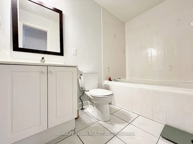 Additional property image - 8 E Hycrest Ave