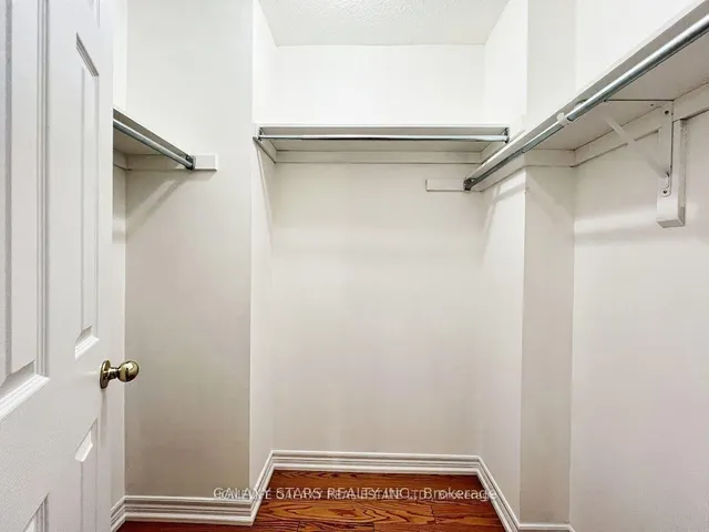 Additional property image - 8 E Hycrest Ave
