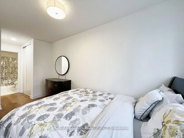 Additional property image - 8 E Hycrest Ave