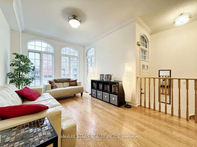 Additional property image - 8 E Hycrest Ave