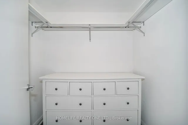 Additional property image - 155 Yorkville Ave Unit 2915