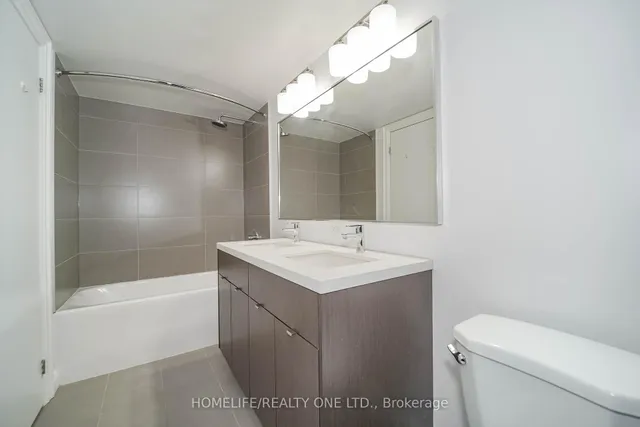 Additional property image - 155 Yorkville Ave Unit 2915