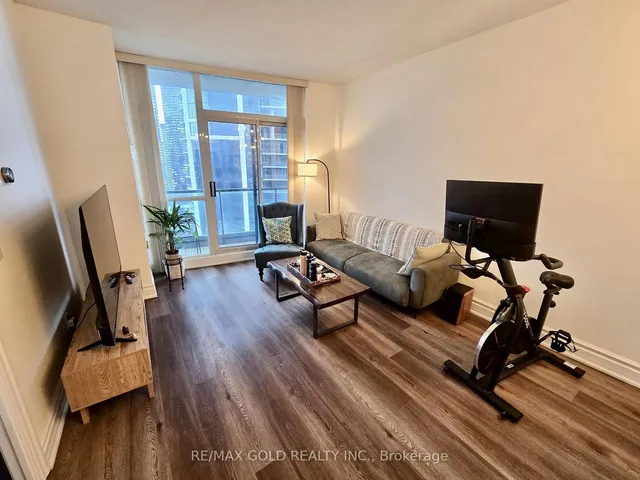 Additional image 8 of 16 Yonge St Unit 3307