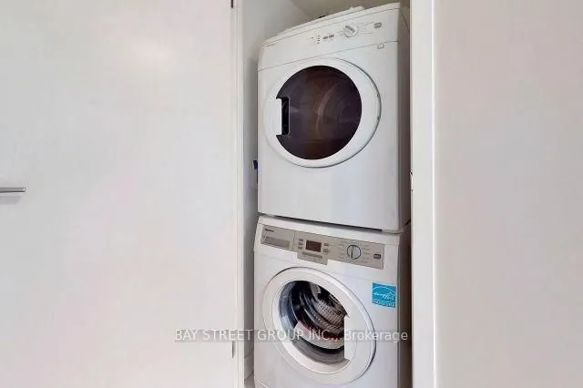 Additional property image - 68 Shuter St Unit 1205