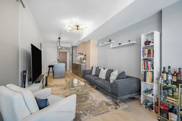 Additional property image - 835 St. Clair Ave Unit 304
