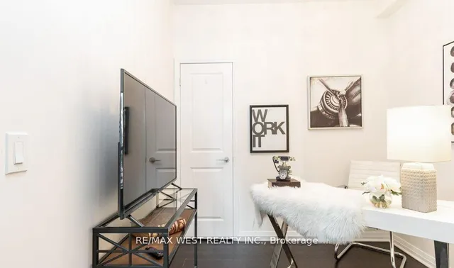 Additional property image - 8 Mercer St Unit 1308