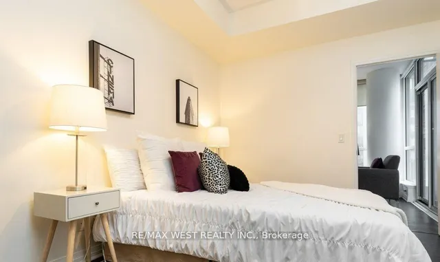 Additional property image - 8 Mercer St Unit 1308