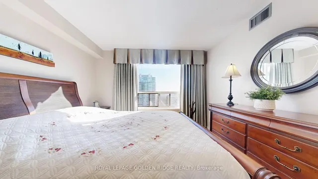 Additional property image - 100 Upper Madison Ave Unit 2705